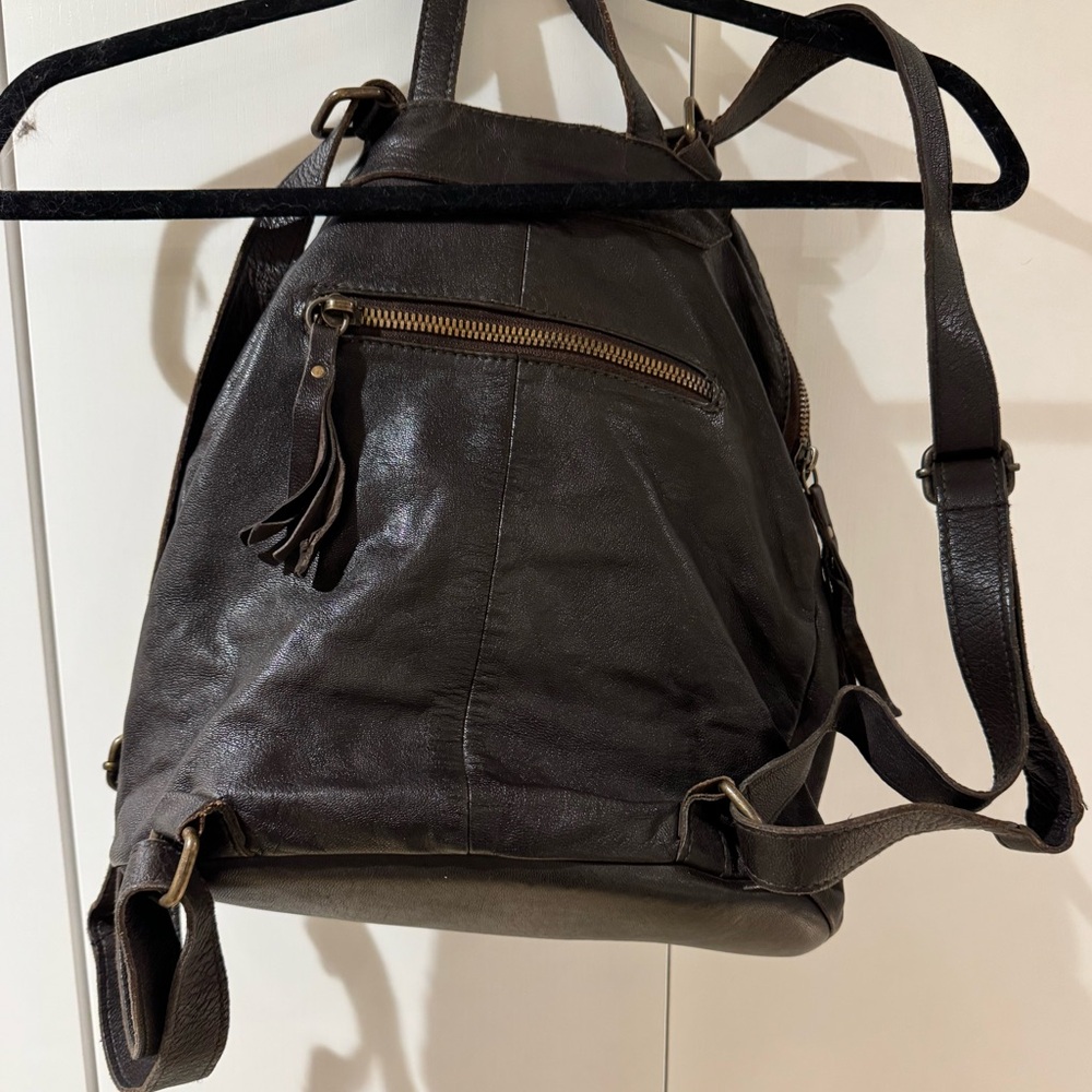 Tano Stylish Brown Leather Backpack - Picture 5 of 16